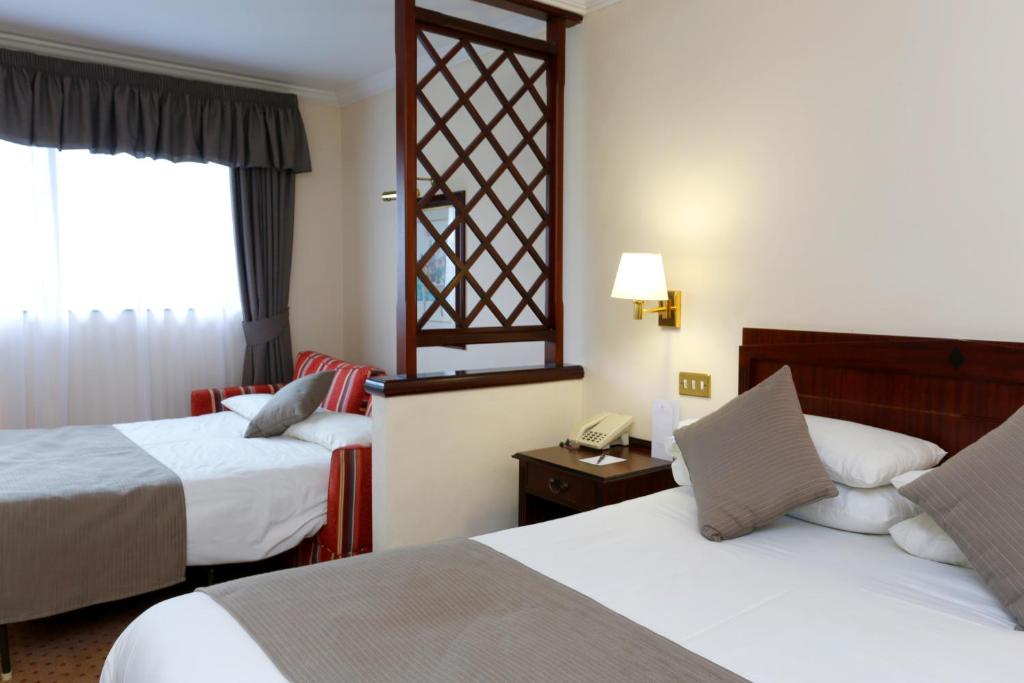 Burnley North Oaks Hotel and Leisure Club - Habitación Familiar Estándar