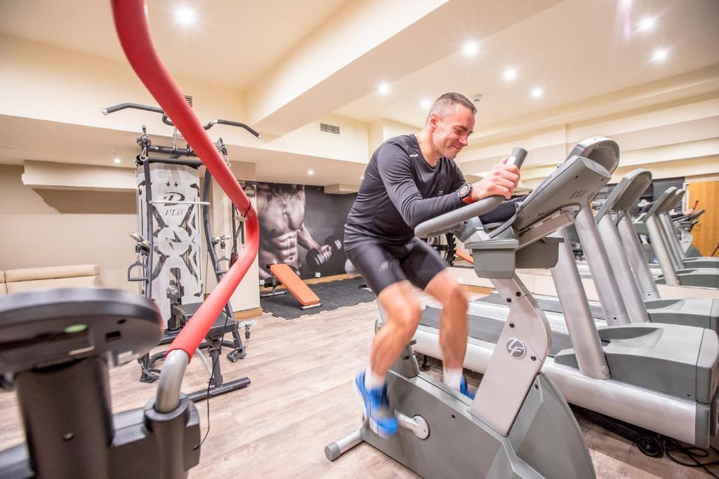 Fitness centrum a/nebo fitness zařízení v ubytování Park Hotel Diament Wroclaw