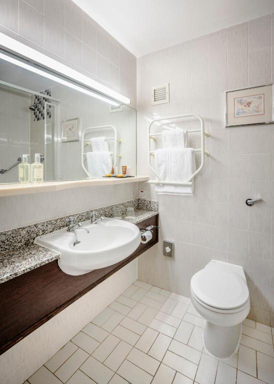 Burnley North Oaks Hotel and Leisure Club - Habitación Estándar Más Familiar