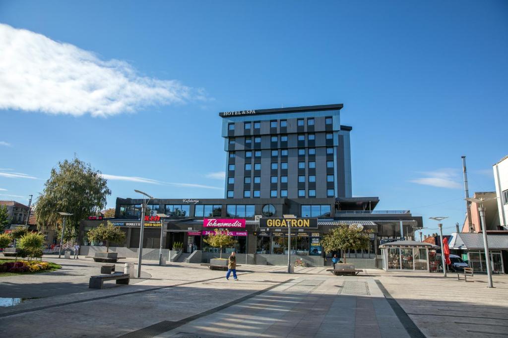 Budova, kde se hotel nachází
