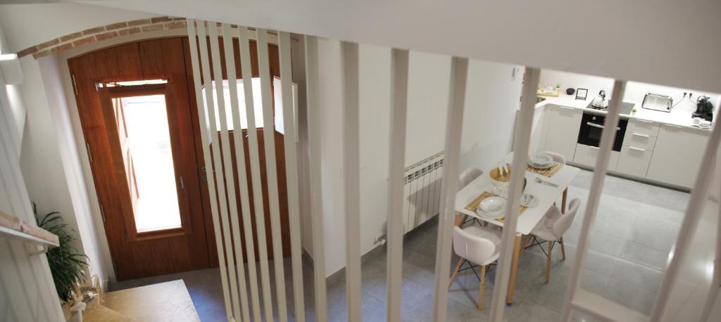 Kuchyň nebo kuchyňský kout v ubytování Can Girmas Casa de Turisme rural Navata