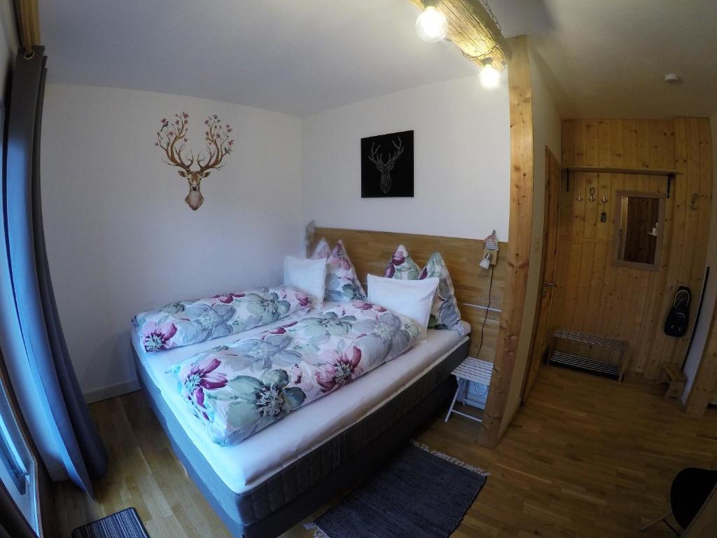 Postel nebo postele na pokoji v ubytování Ferienwohnung Zeber