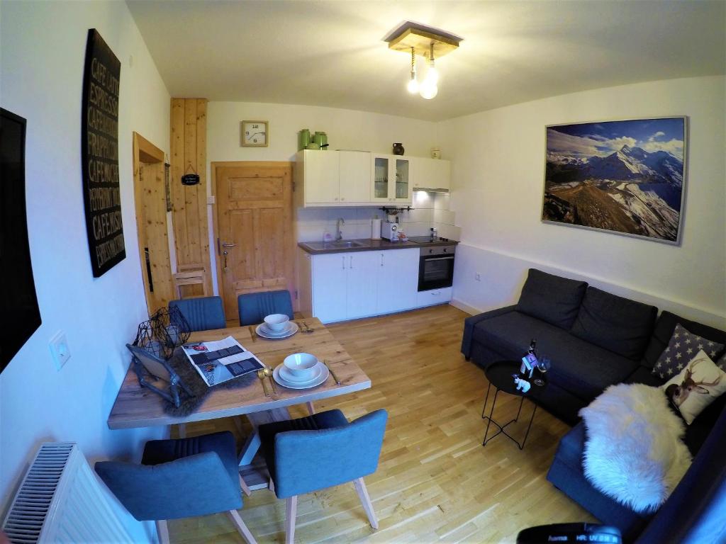 Kuchyň nebo kuchyňský kout v ubytování Ferienwohnung Zeber