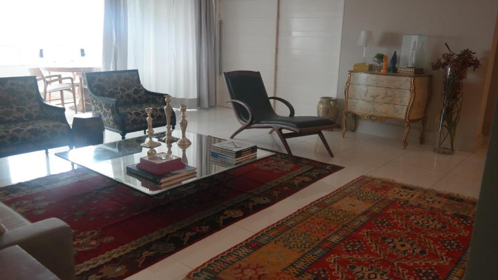  EXCELENTE APARTAMENTO 4 QUARTOS no RIO VERMELHO