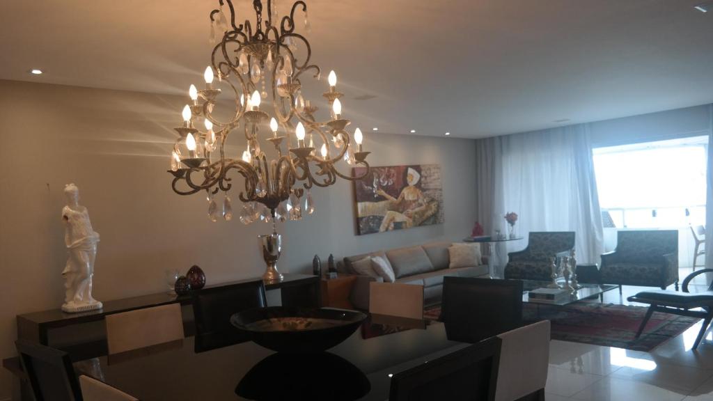  EXCELENTE APARTAMENTO 4 QUARTOS no RIO VERMELHO