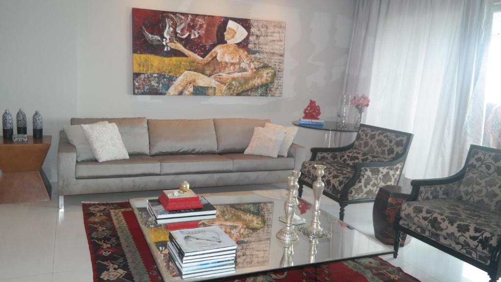  EXCELENTE APARTAMENTO 4 QUARTOS no RIO VERMELHO