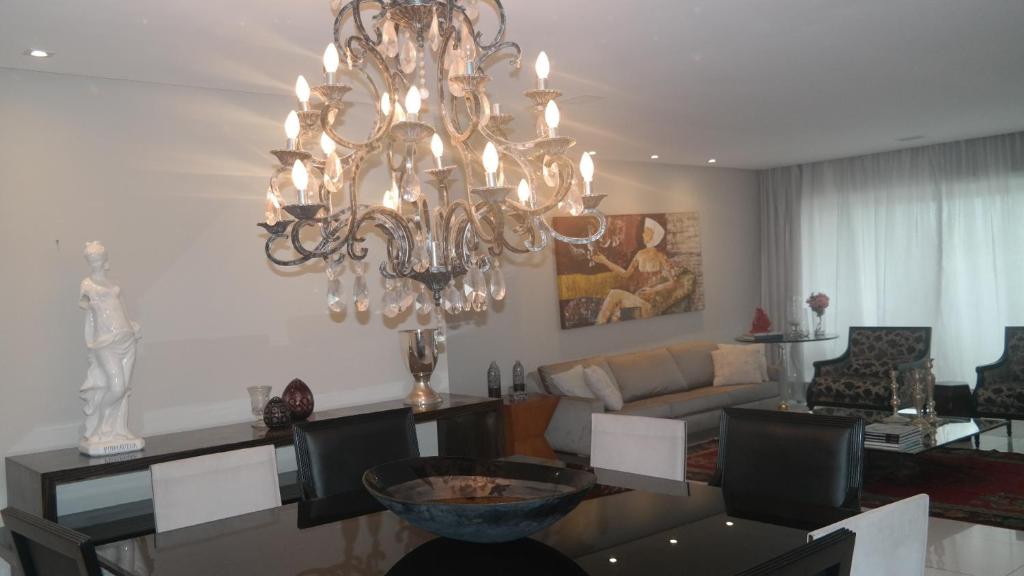  EXCELENTE APARTAMENTO 4 QUARTOS no RIO VERMELHO