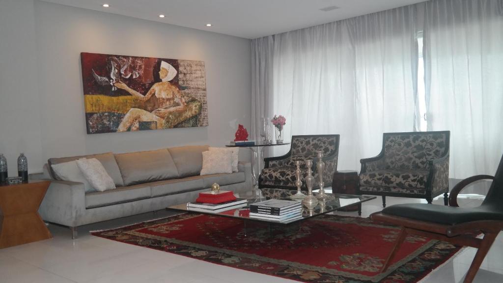  EXCELENTE APARTAMENTO 4 QUARTOS no RIO VERMELHO