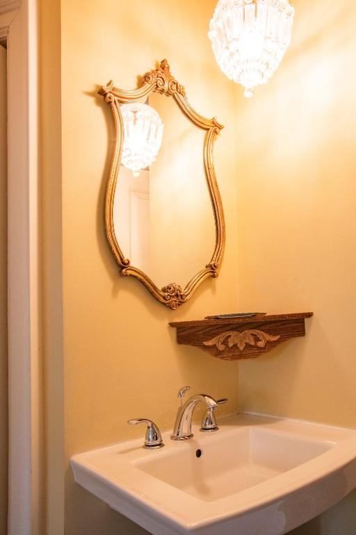 Amethyst Inn - Chambre De Luxe Queen