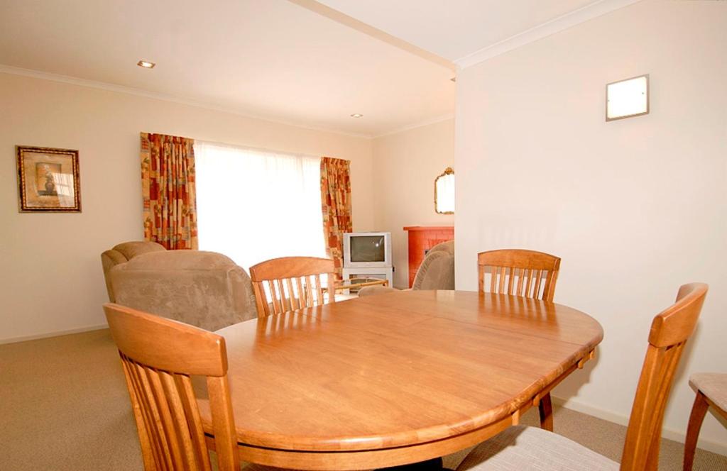 Marineland Beachfront Accommodation - Resim 22