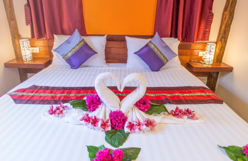 Pinthong Aonang Villa - 2