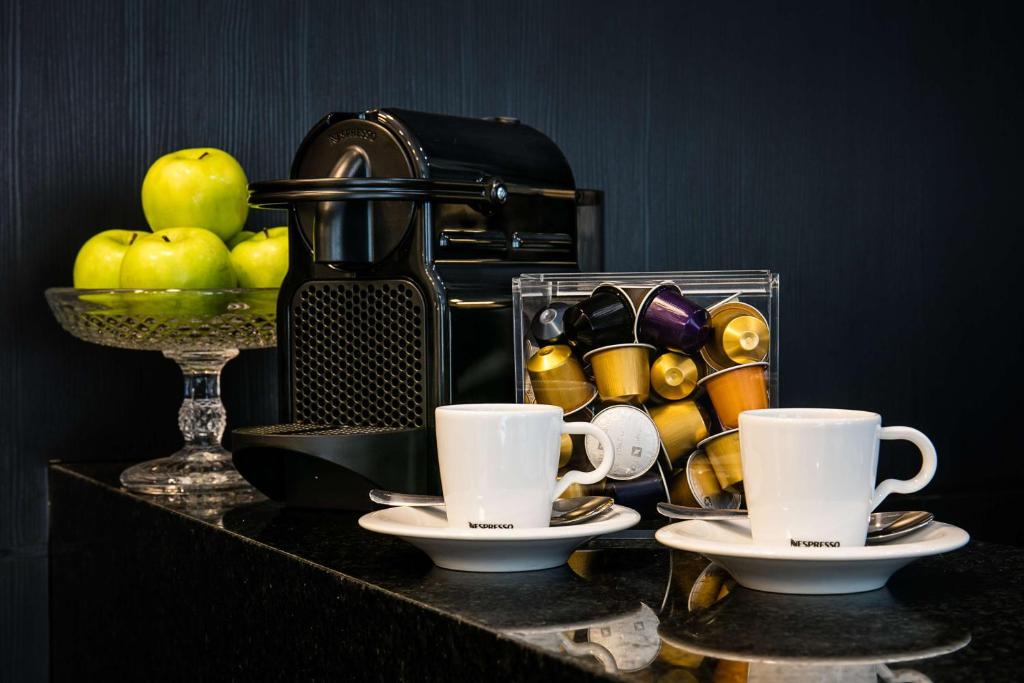 Tetera y cafetera en Nobile Hotel Copacabana Design