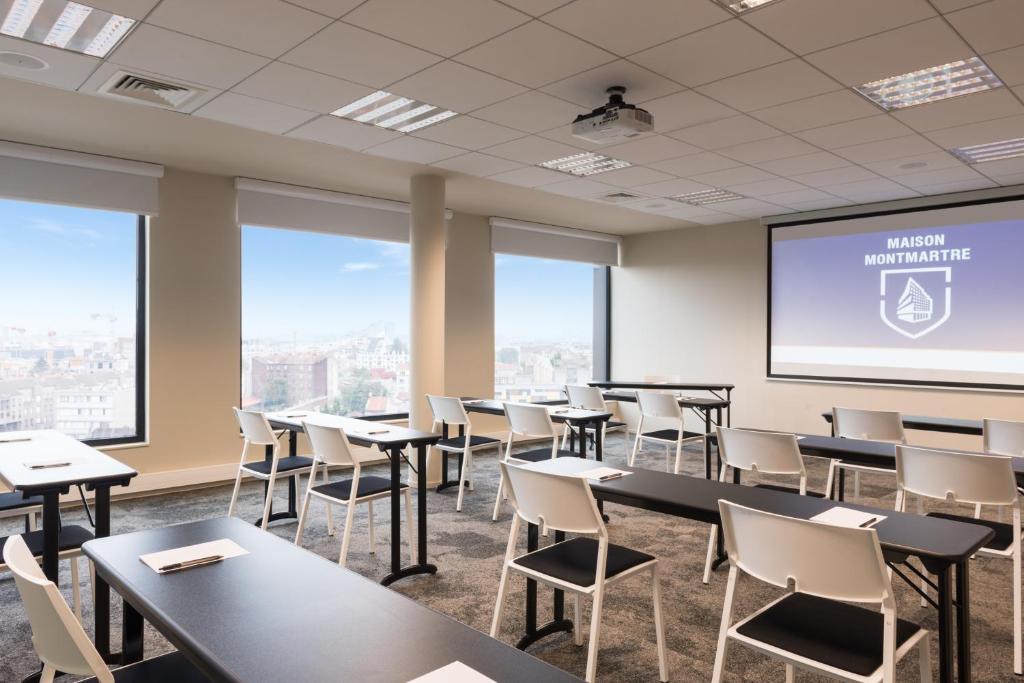 The Originals Boutique, Hôtel Maison Montmartre Paris Les Puces - Resim 39