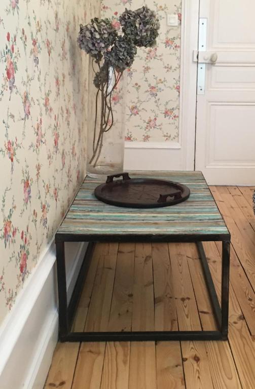 Aux Tourelles 1888 - tres proche Lyon - Chambre Double Avec Toilettes Communes