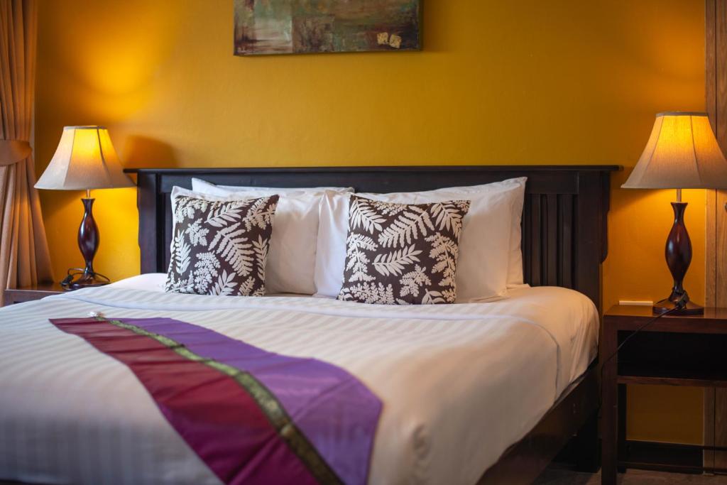 Kamala Beachfront Apartment - Studio (2 Adults)