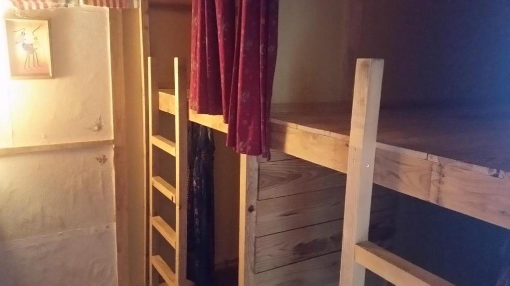backpackers guesthouse Borderにある二段ベッド
