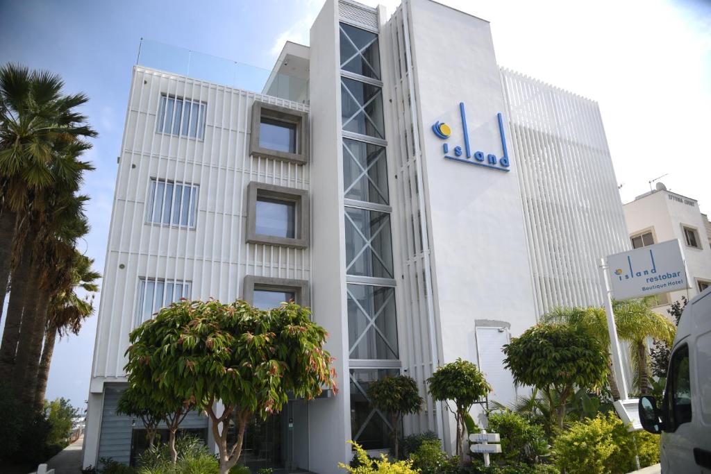 O edifício em que o hotel se localiza