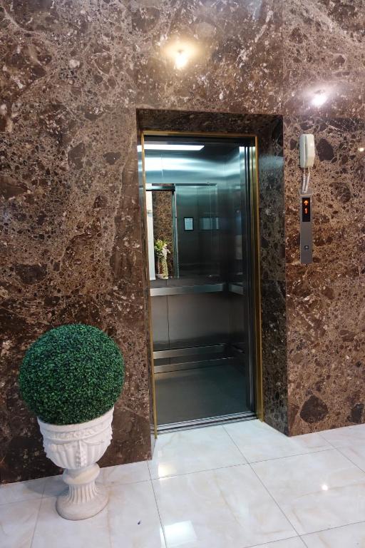 Serene Hotel - Resim 5