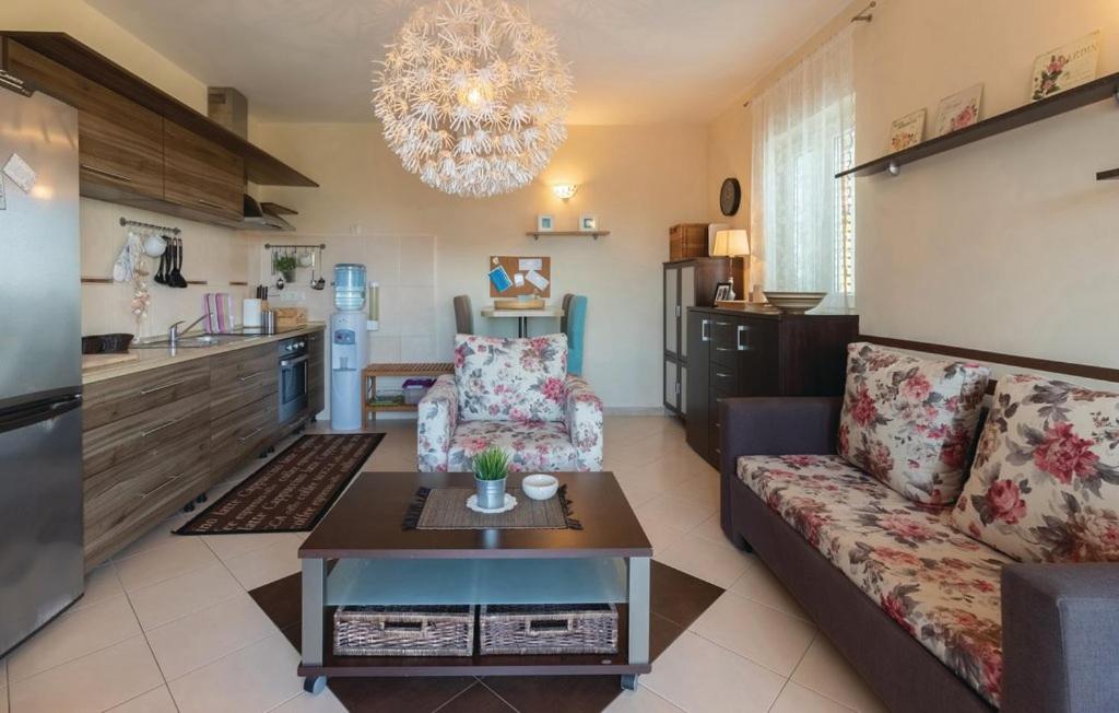 Kuchyň nebo kuchyňský kout v ubytování Apartments Jelavić