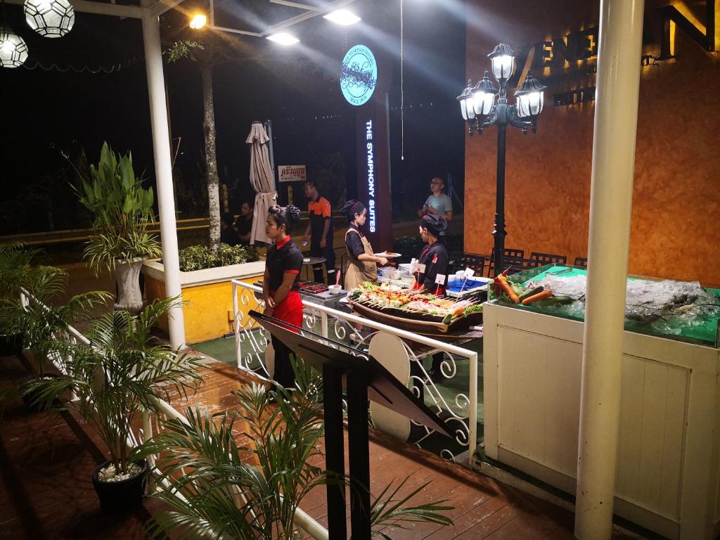 Venetian Poseidon Pool Hotel - Resim 18