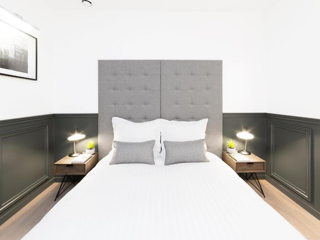 Gallery image of LivinParis - Luxury 3 Bedrooms République I in Paris