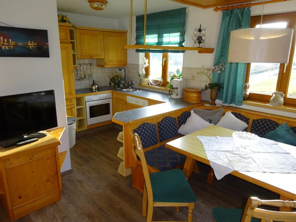 Kuchyňa alebo kuchynka v ubytovaní Pension Tannenhof