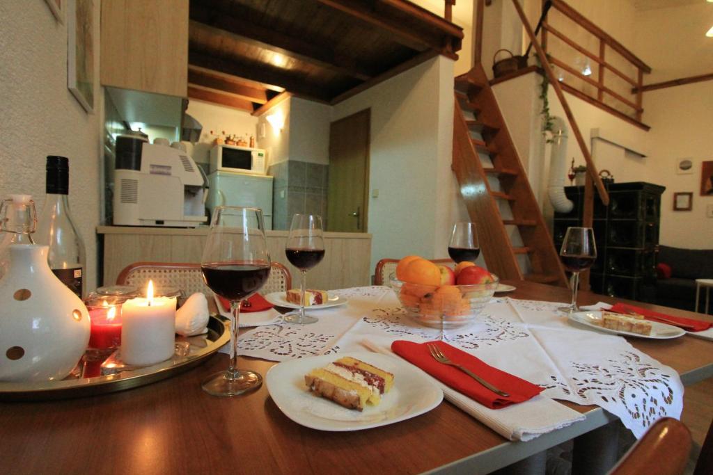 House in center of Gospic with big garden - 9