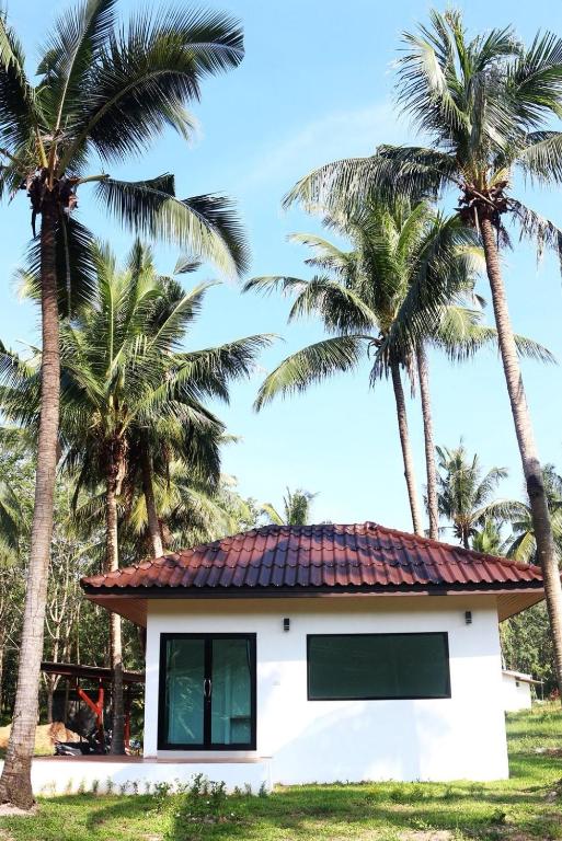 Zahrada ubytování The Lodge at Koh Kood