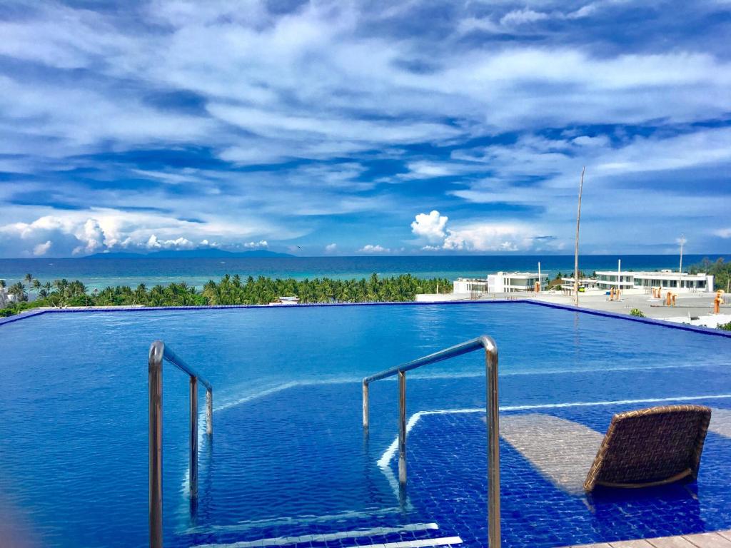 Bazén v ubytování Altabriza Resort Boracay nebo v jeho okolí