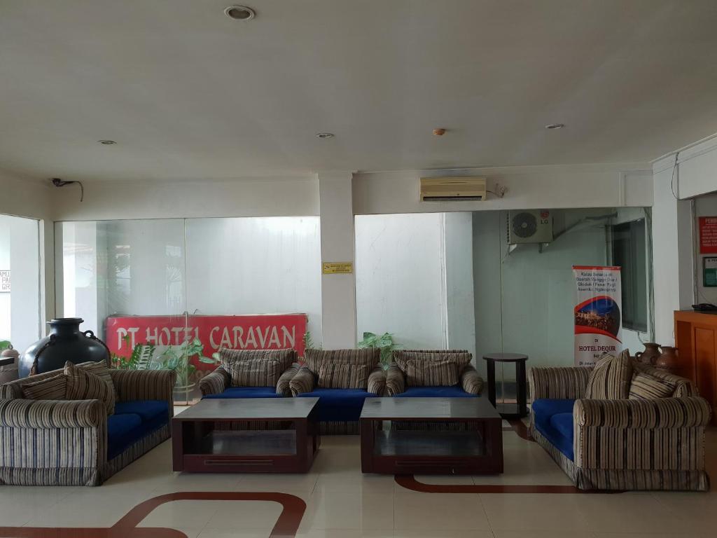 Posezení v ubytování Hotel Caravan Tanah Abang