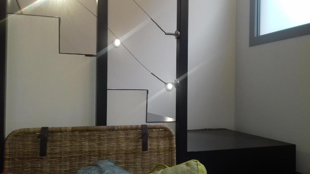 10 Via Giuseppe Sirtori - 8