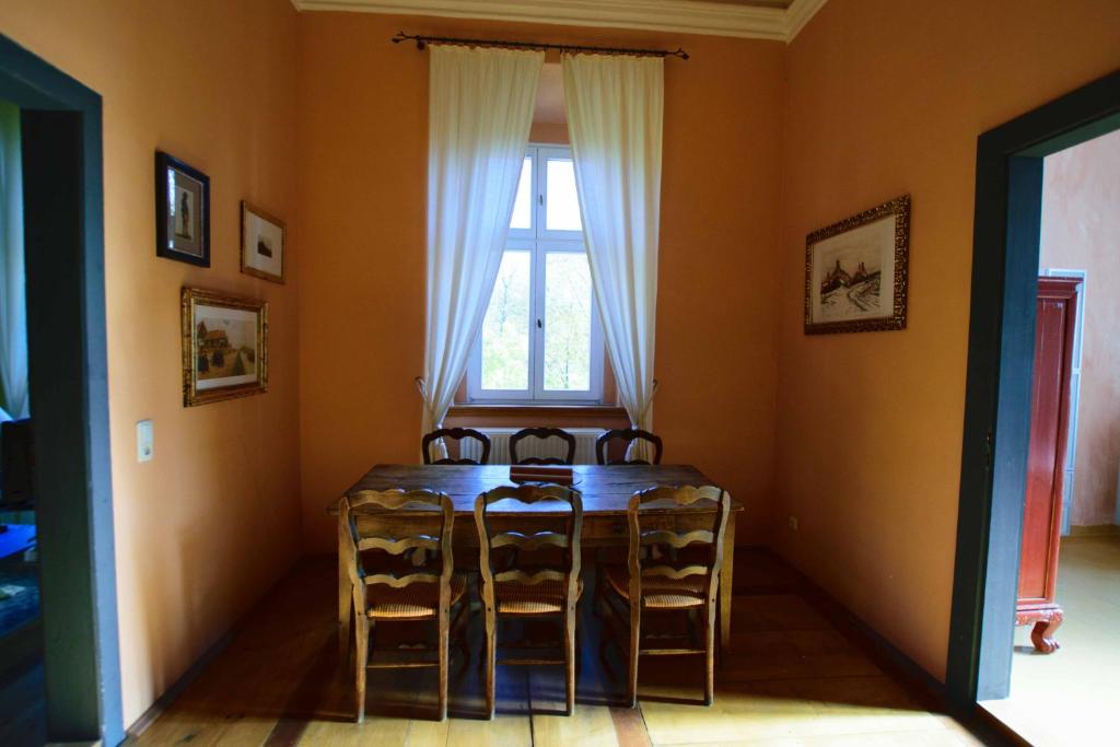 Rittergut/Gutshaus Großgestewitz - Appartamento Con Una Camera Da Letto