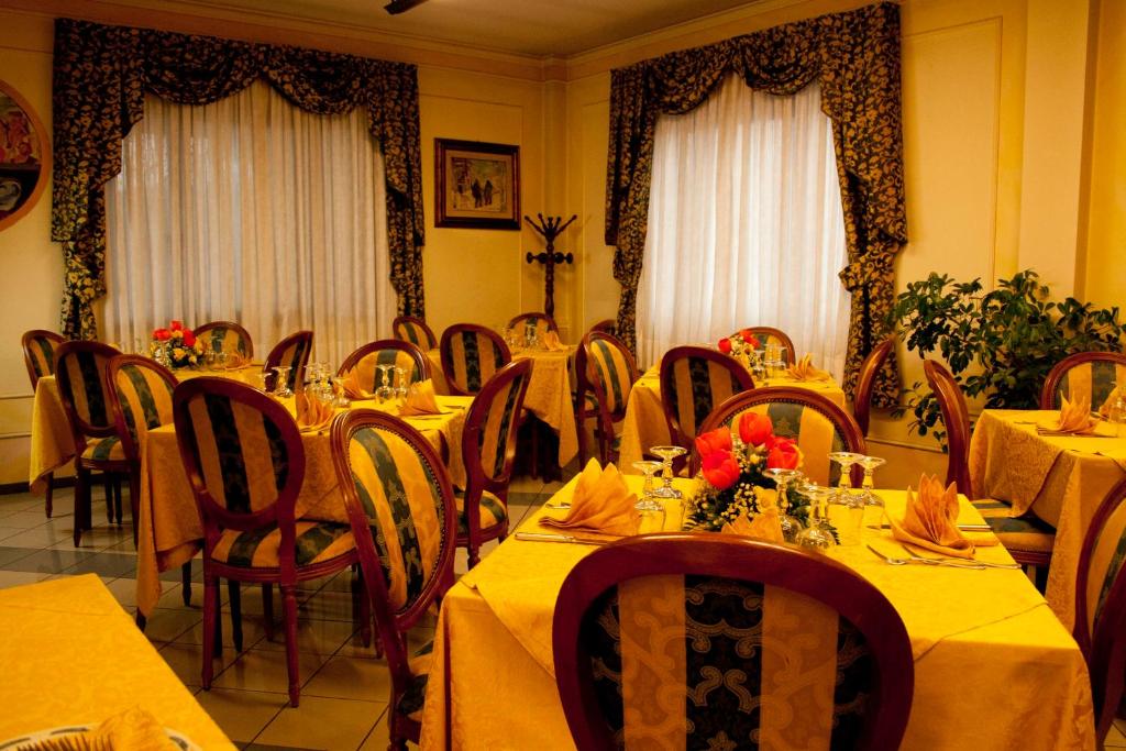 Fotografie z fotogalerie ubytování Hotel Michelangelo v destinaci Rezzato