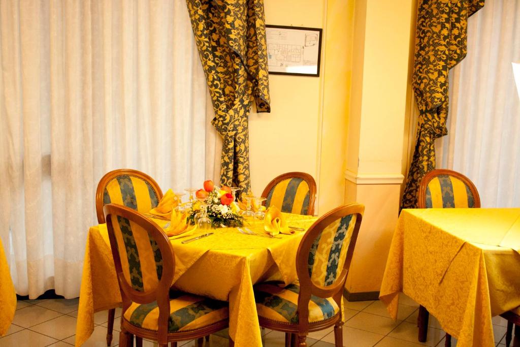 Fotografie z fotogalerie ubytování Hotel Michelangelo v destinaci Rezzato