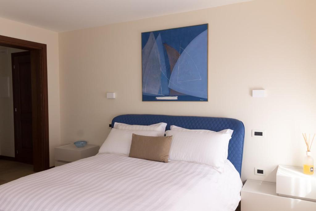 Postel nebo postele na pokoji v ubytování Crystal Luxury House