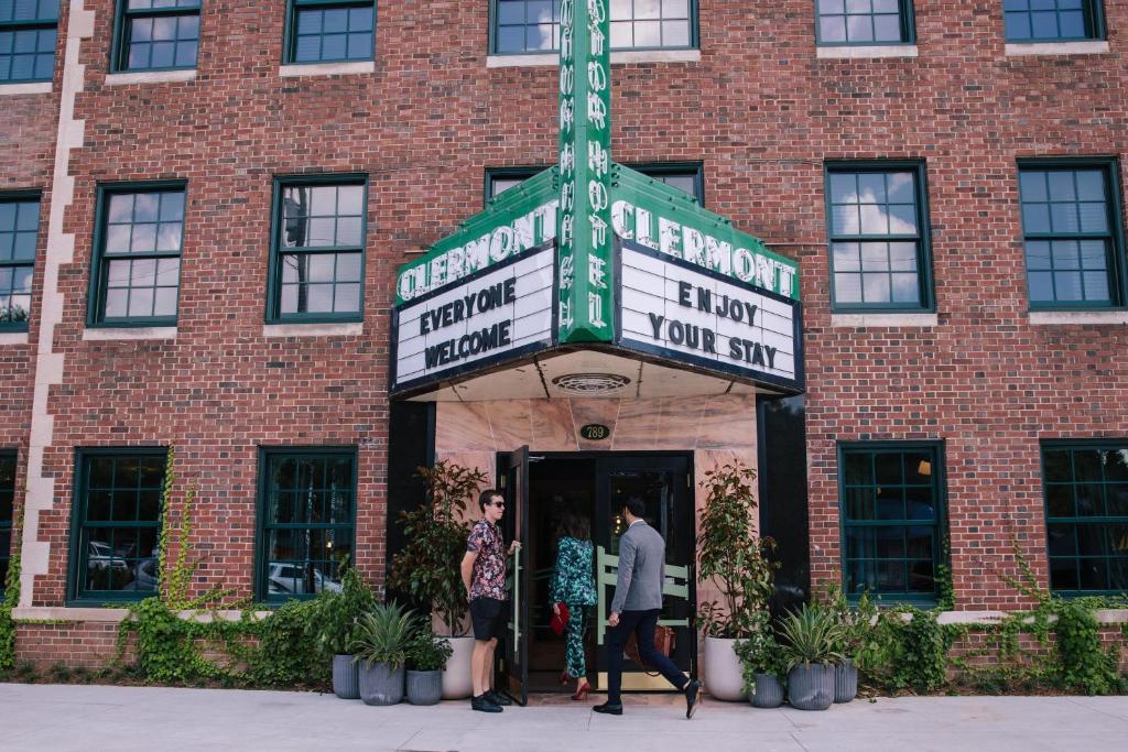 Hotel Clermont Atlanta, by Oliver - Housity