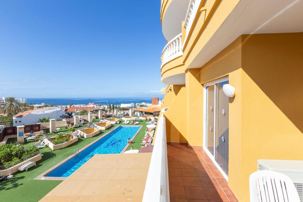 Bazén v ubytovaní Villa De Adeje Beach alebo v jeho blízkosti