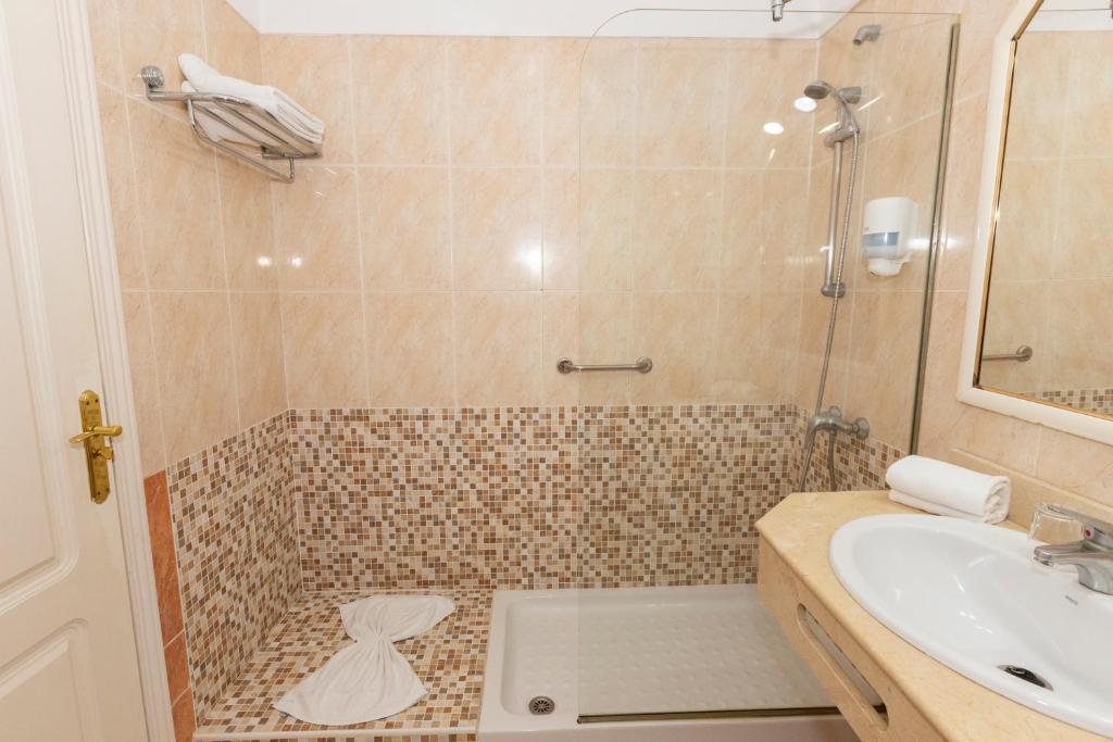 Kúpeľňa v ubytovaní Villa De Adeje Beach