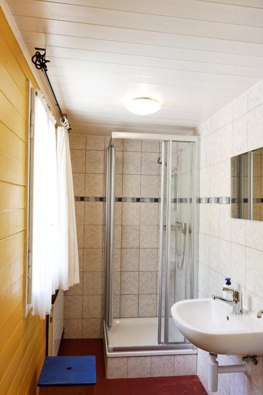 Koupelna v ubytování Hotel Steinbock