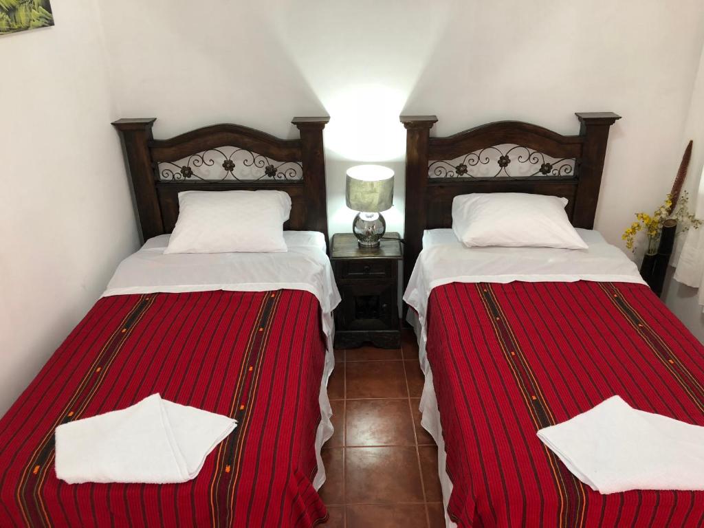 Hotel Los Angeles Panajachel - Lüks Oda