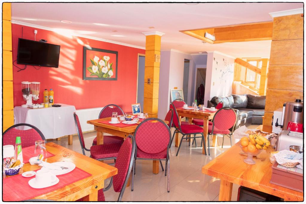 TV a/nebo společenská místnost v ubytování Hostal Los Teros