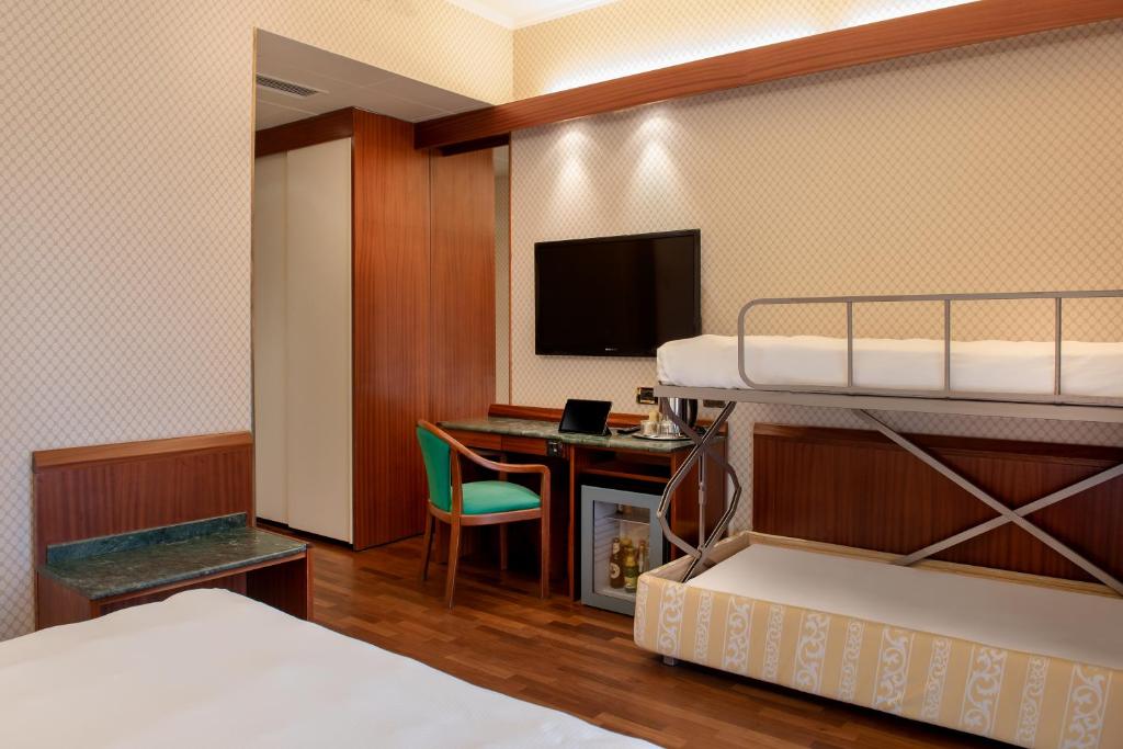 Posteľ alebo postele v izbe v ubytovaní Hotel Polo