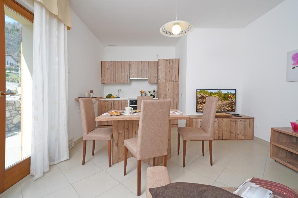 Kuchnia lub aneks kuchenny w obiekcie Villa delle Querce