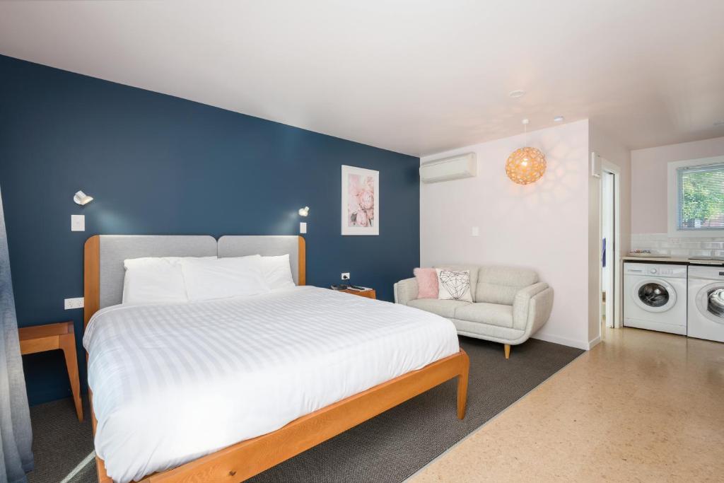 The Adelphi - Resim 13