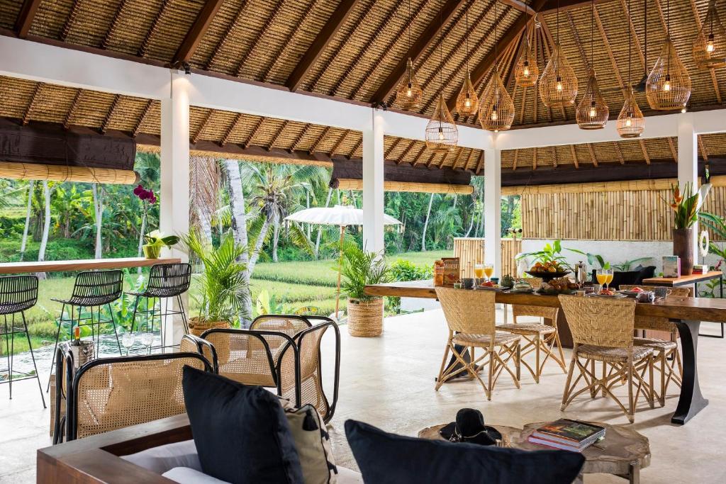 Posezení v ubytování Calma Ubud Suite & Villas - Rice Fields View, Infinity Pool !