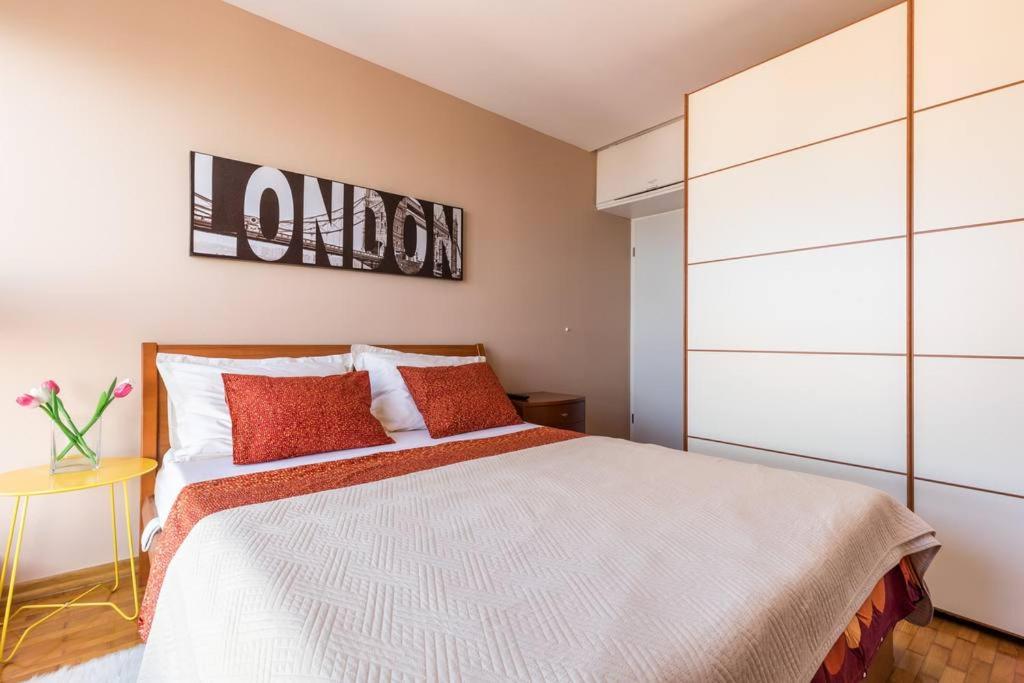 Posteľ alebo postele v izbe v ubytovaní Apartment Penthouse Ema