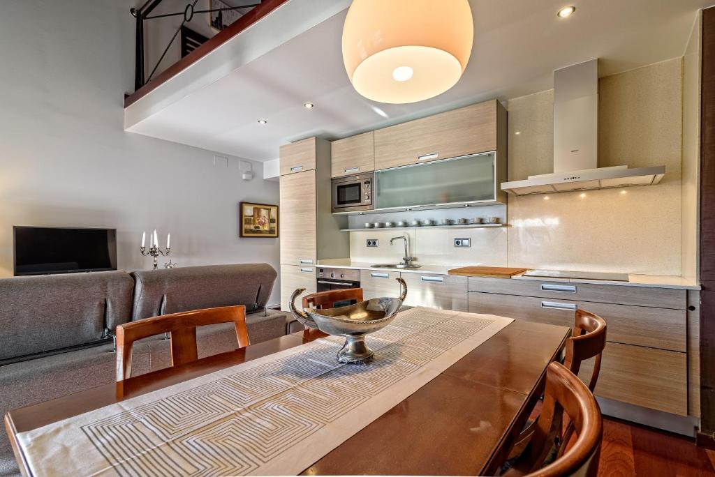 Kuchyň nebo kuchyňský kout v ubytování Apartamento con encanto en Badalona