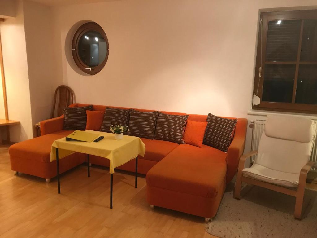 Posedenie v ubytovaní Ferienwohnung-Apartment Monika in Innsbruck-Igls