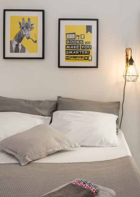 Posteľ alebo postele v izbe v ubytovaní Central Studio! Fiber WiFi, AC, Private, Self Check-in!