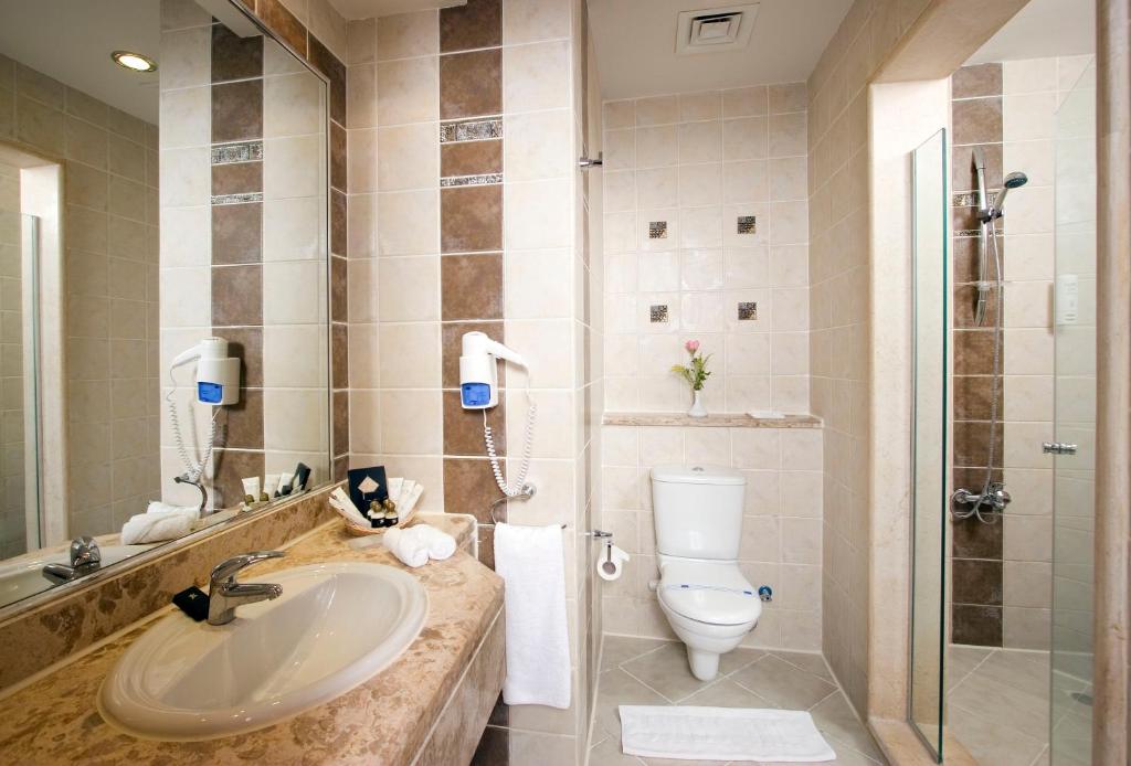 Swiss Inn Pyramids Golf Resort - 3